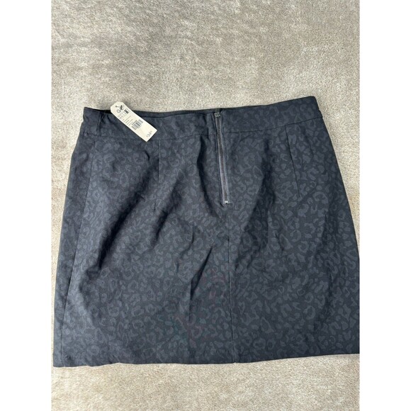 Garage Women’s Mini Skirt Black Stretch Slit Leopard Print Size Large - Picture 2 of 9